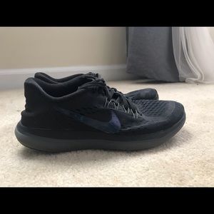 USED Nike Free RN Running Shoes